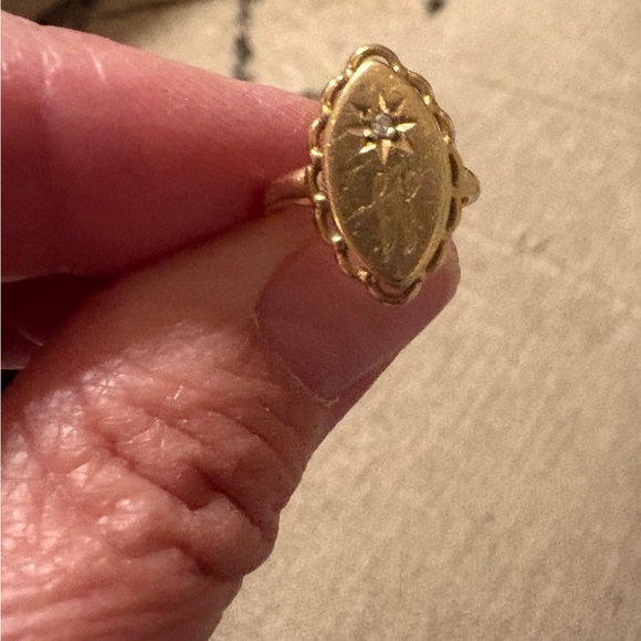 14K ring - Picture 2 of 5